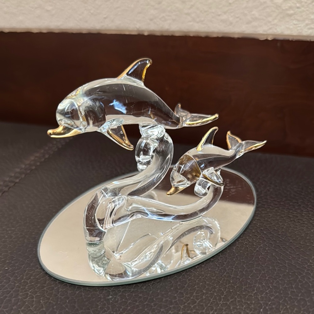 Vtg Hand Sculpted Glass Dolphins Mama & Baby Figurine with 22 KT Gold Accents
